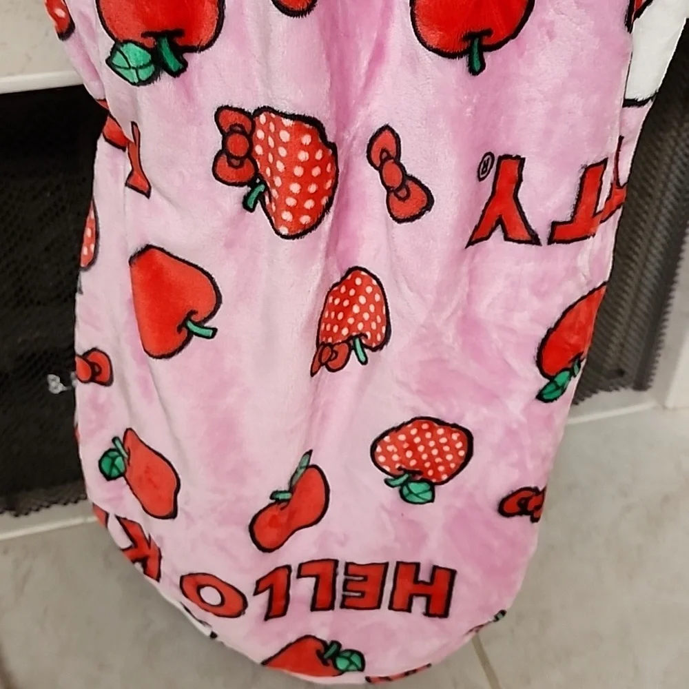 🍎 HELLO KITTY PLUSH CLOUD THROW 🍎
